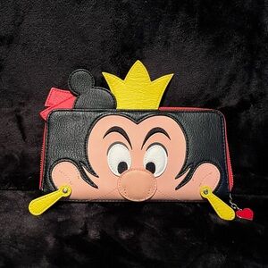 Loungefly Disney’s Queen of Hearts wallet. LIKE NEW